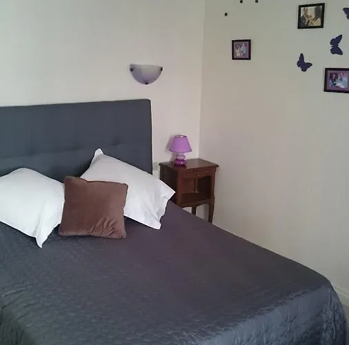 Au Georges Vii * Bayeux